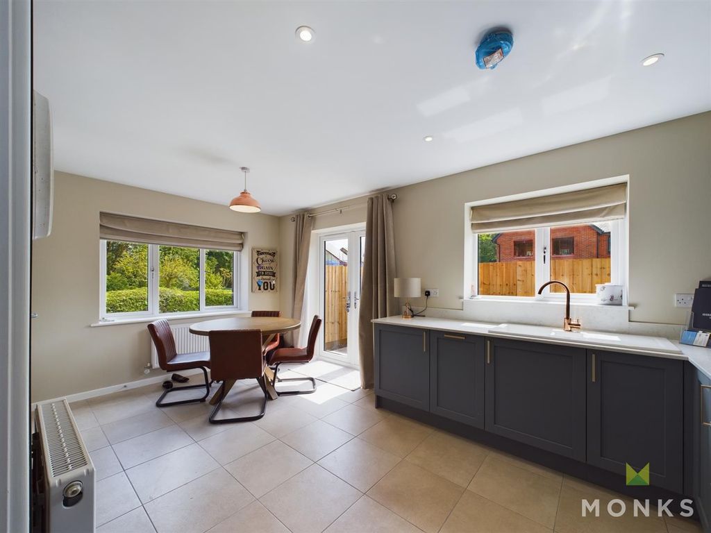 Property photo 3 of 15 Kitchen 2.Jpg