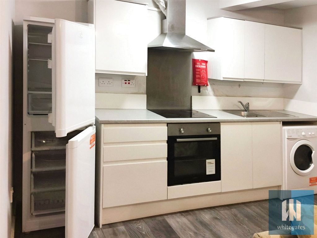 Property photo 2 of 5 Picture No. 10