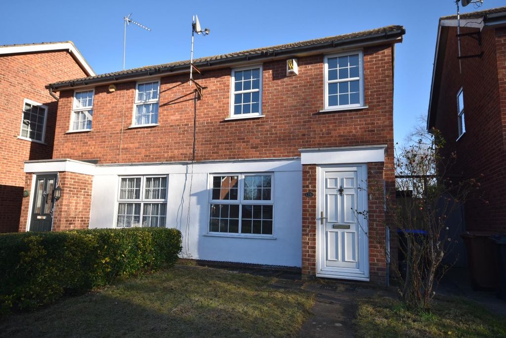 Property photo 1 of 8