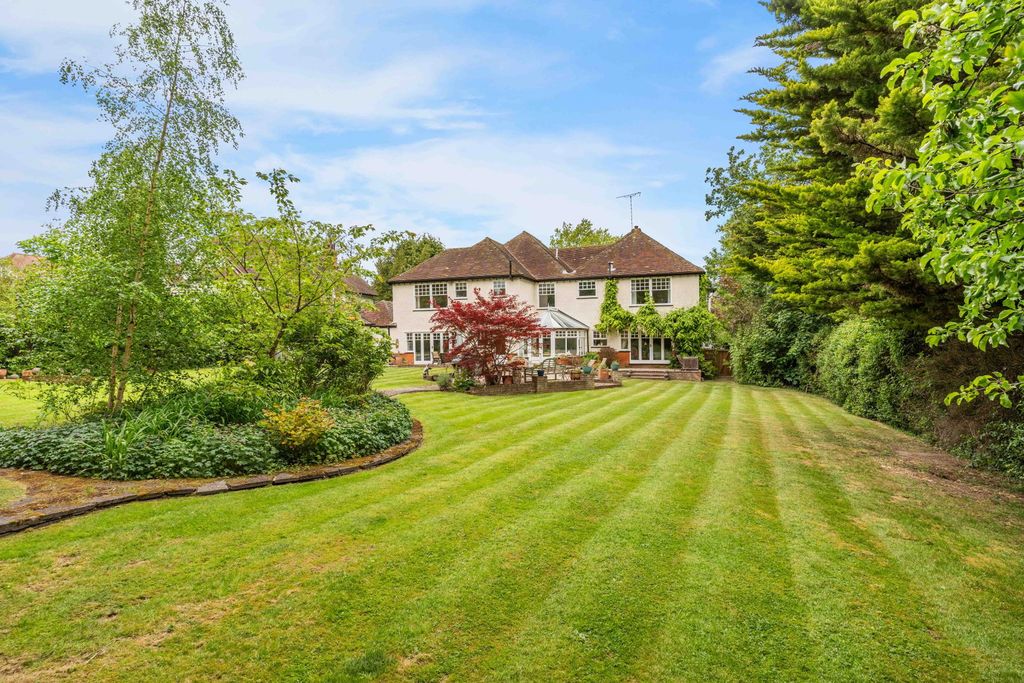 Additional image 62 of 6 bed detached house for saleGreenway, Hutton Mount, Brentwood CM13