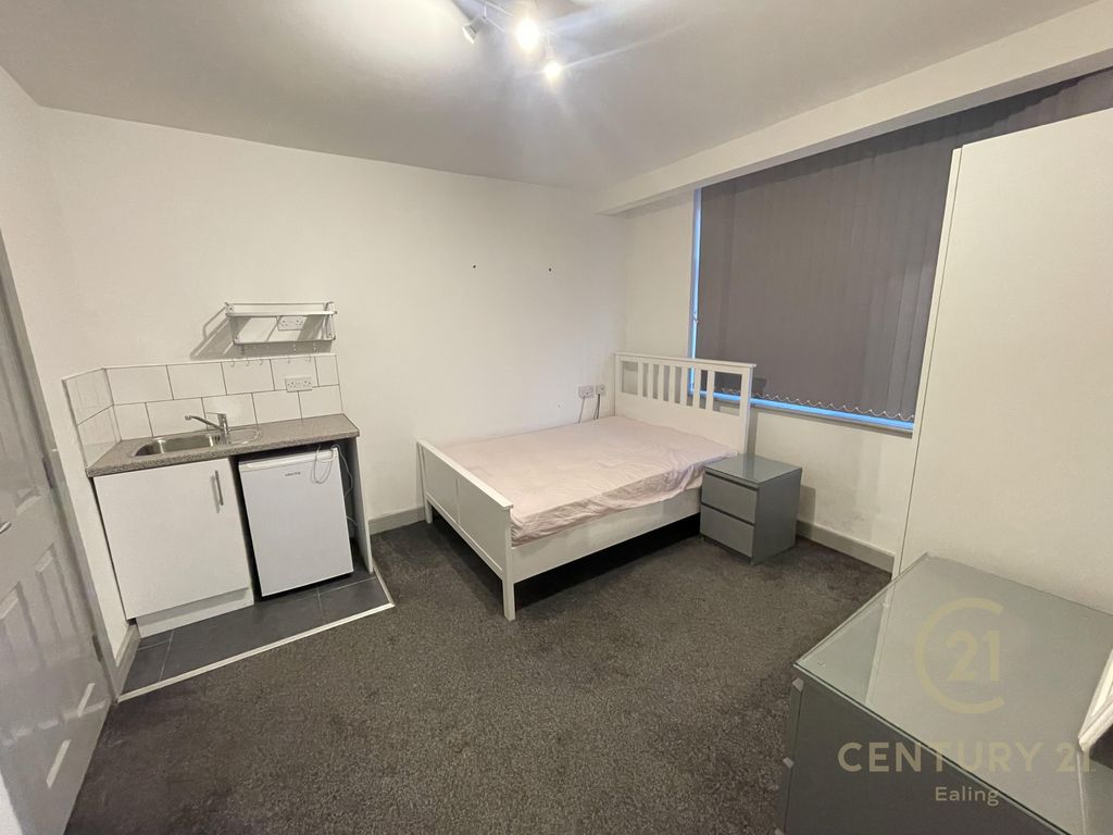 Property photo 1 of 4