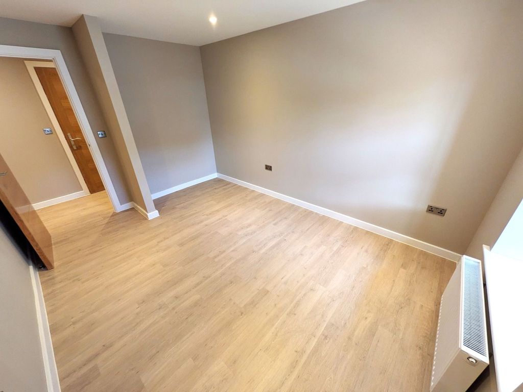 Property photo 3 of 11 Bedroom One
