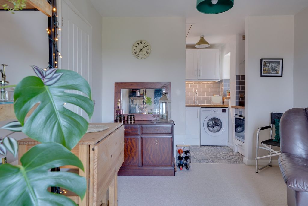 Property photo 3 of 10 4323933