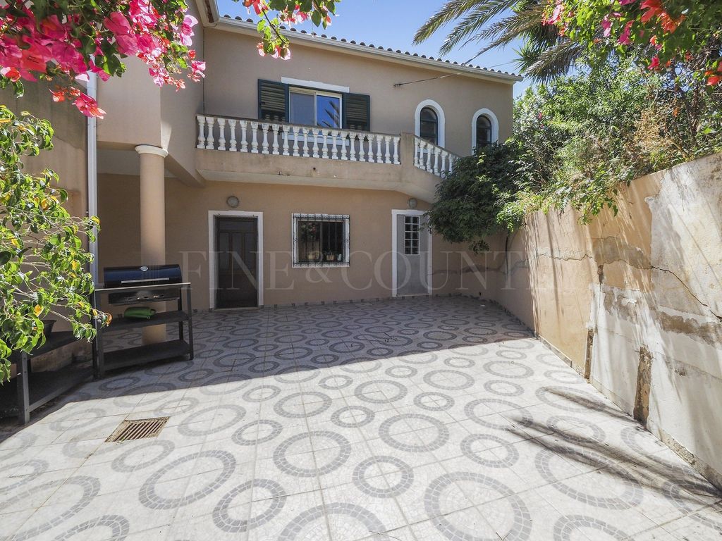 Property photo 1 of 30