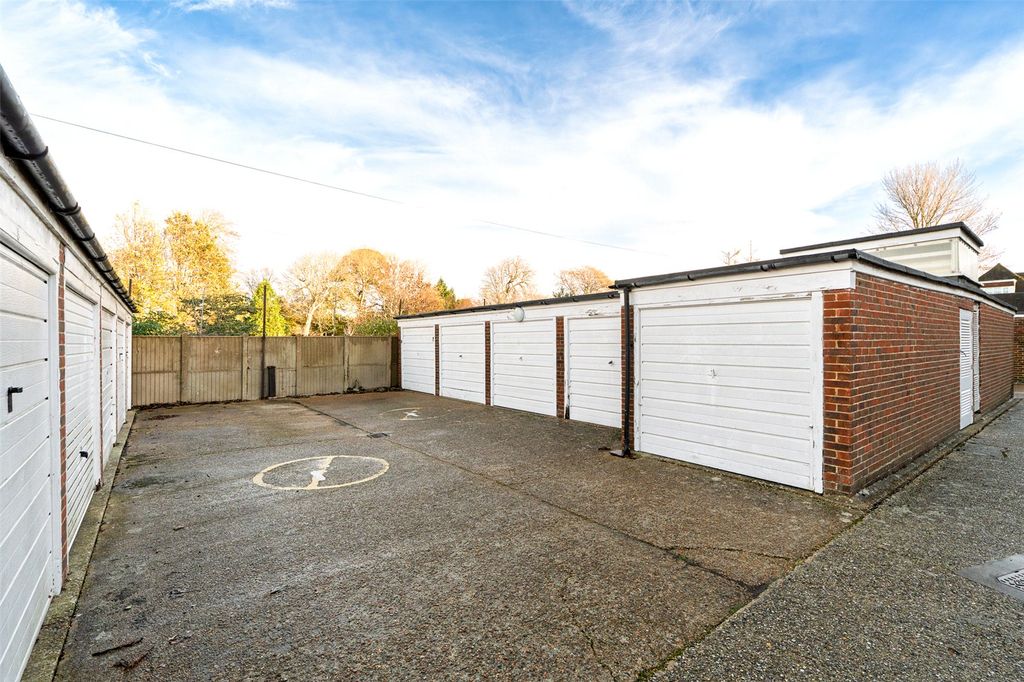 Property photo 3 of 12 Picture No. 12