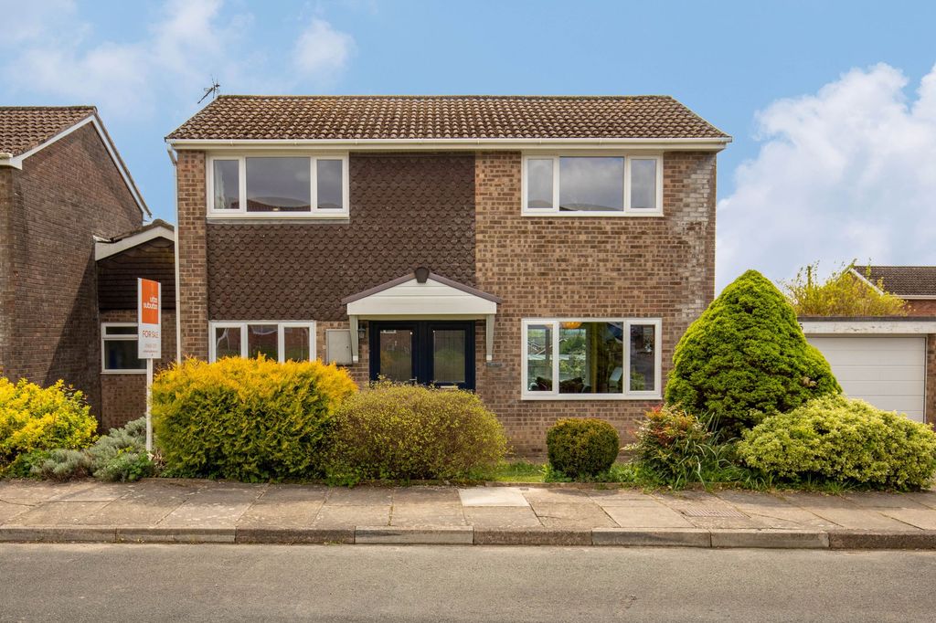 Property photo 1 of 26