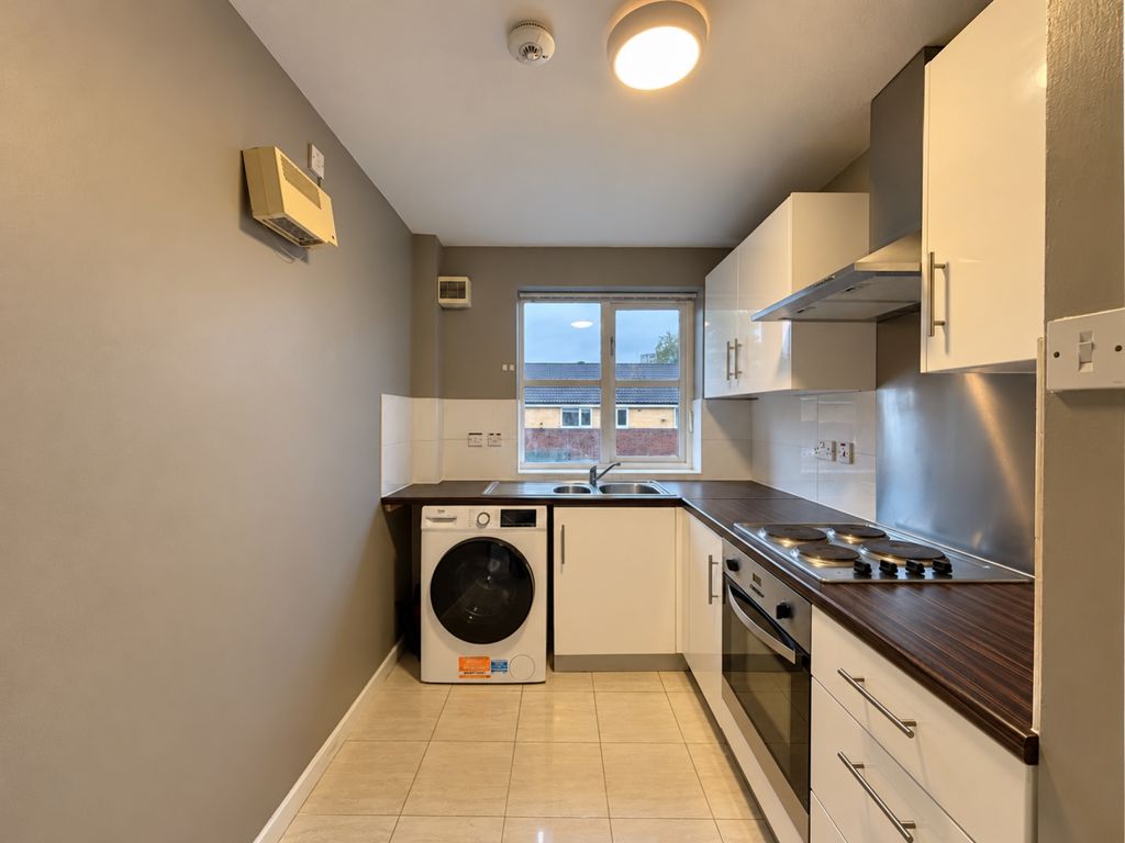 Property photo 2 of 10 Caeb99Ad-9c58-47Ec-8cd9-2Bba7358c0B6