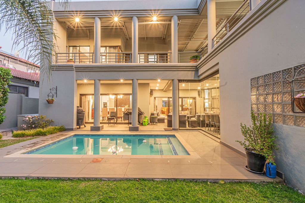 Property photo 2 of 80 Cn1720992