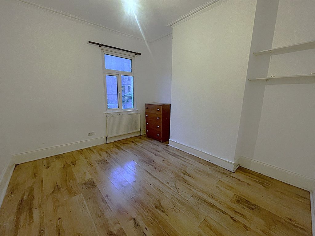 Property photo 2 of 7 Picture No. 09