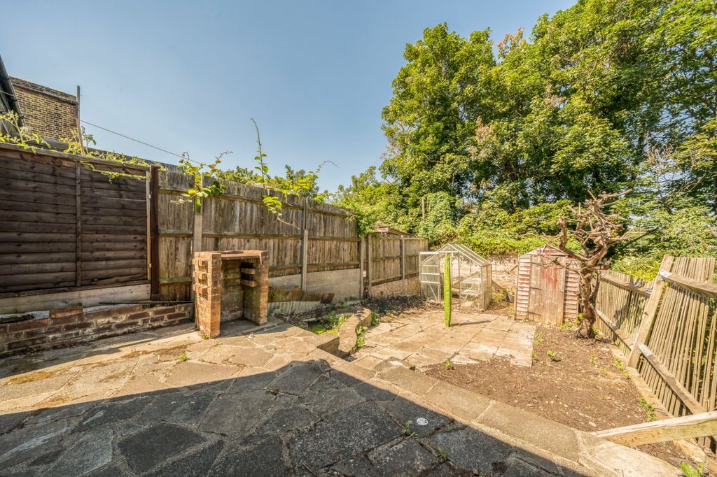 Property photo 2 of 8 Picture No. 06