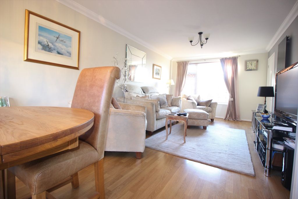 Property photo 2 of 7 Lounge/Diner 