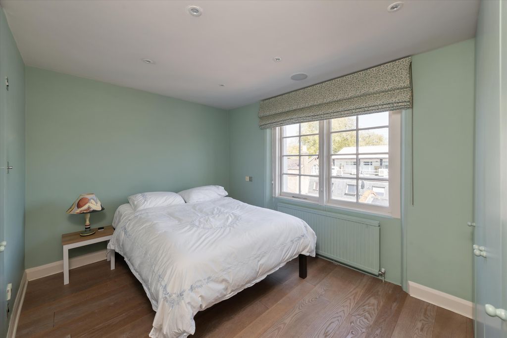 Property photo 1 of 8 Image