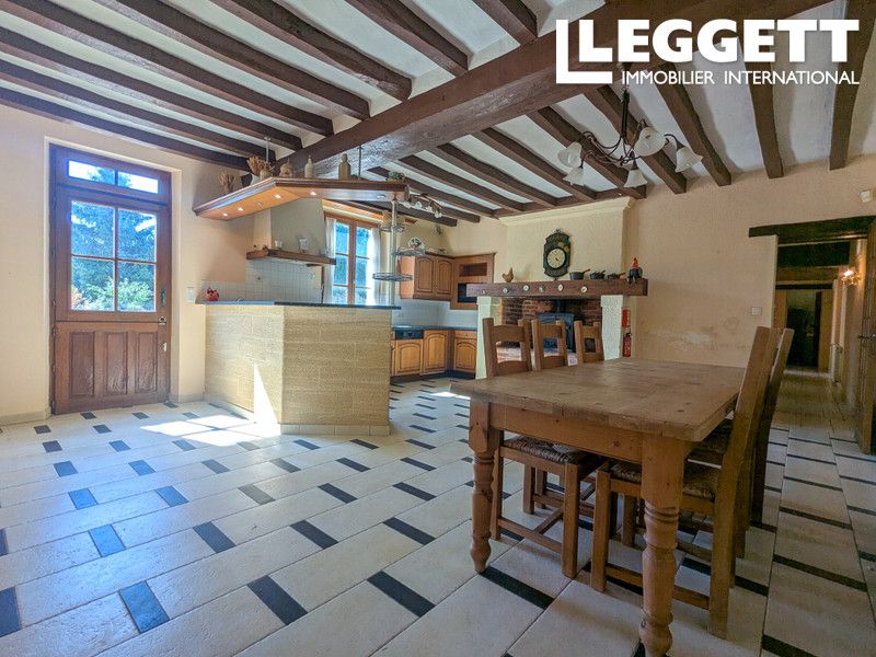 Property photo 2 of 10