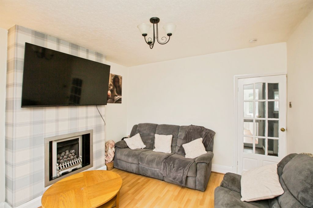 Property photo 3 of 19