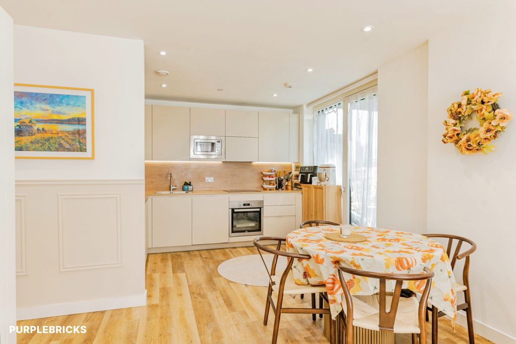 Property photo 1 of 22 Kitchen/Diner