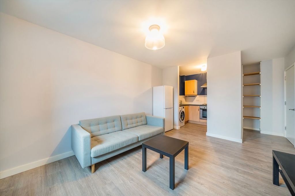 Property photo 2 of 5