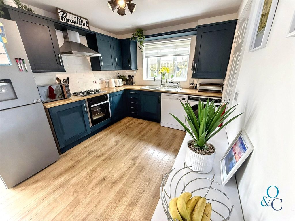 Property photo 2 of 19 Picture No. 14