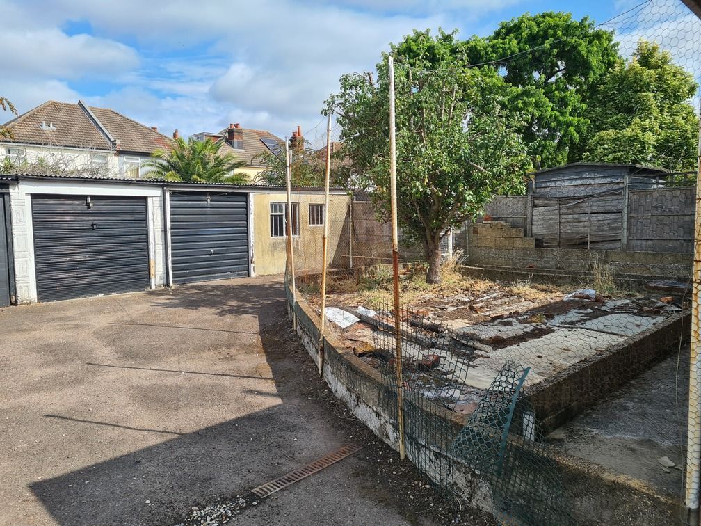Property photo 2 of 29