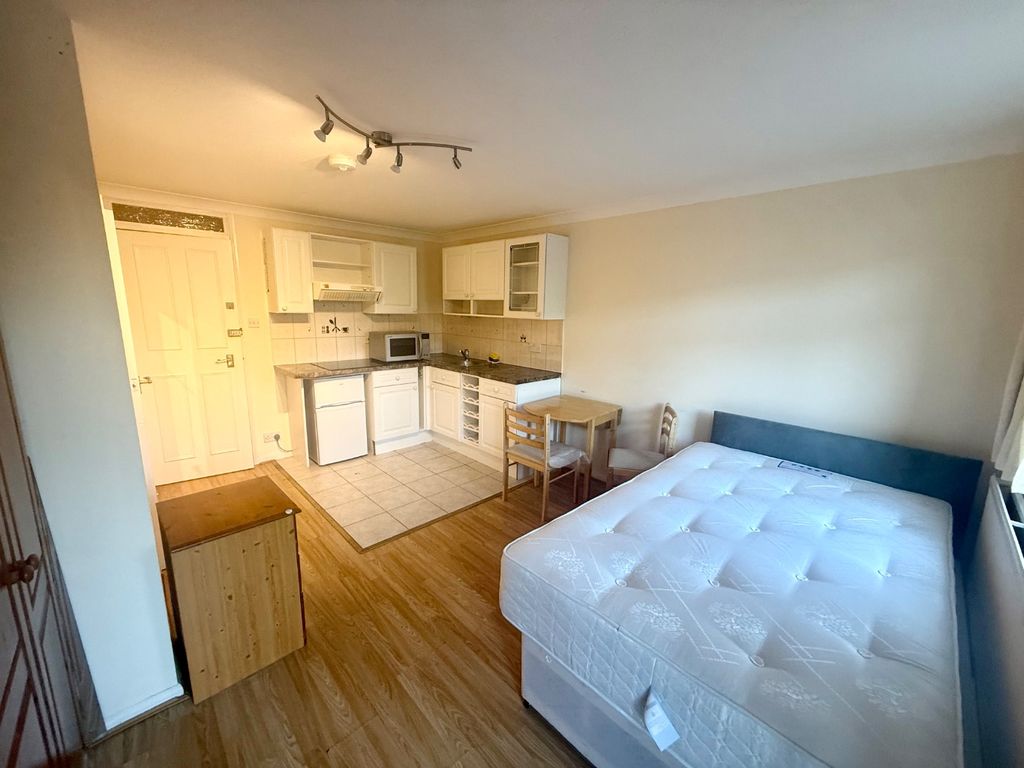 Property photo 3 of 5 5116333