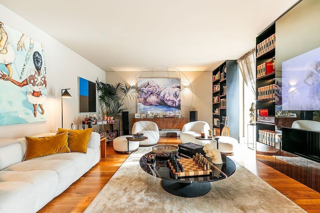 Property photo 2 of 39