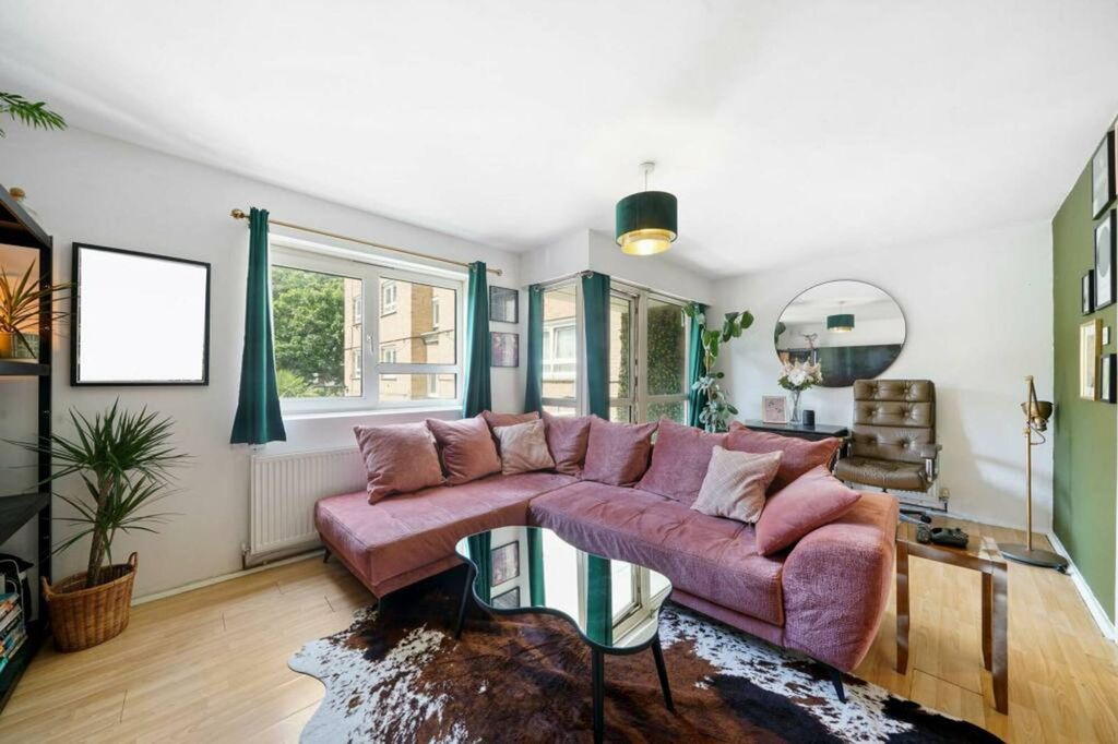 Property photo 2 of 12