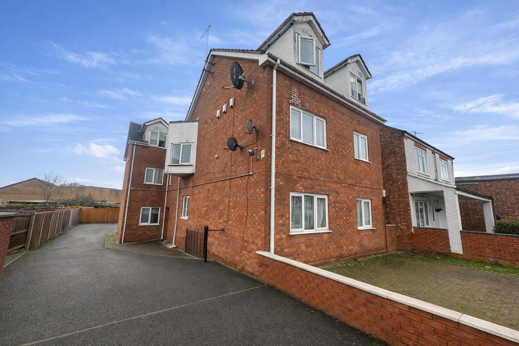 Property photo 3 of 3