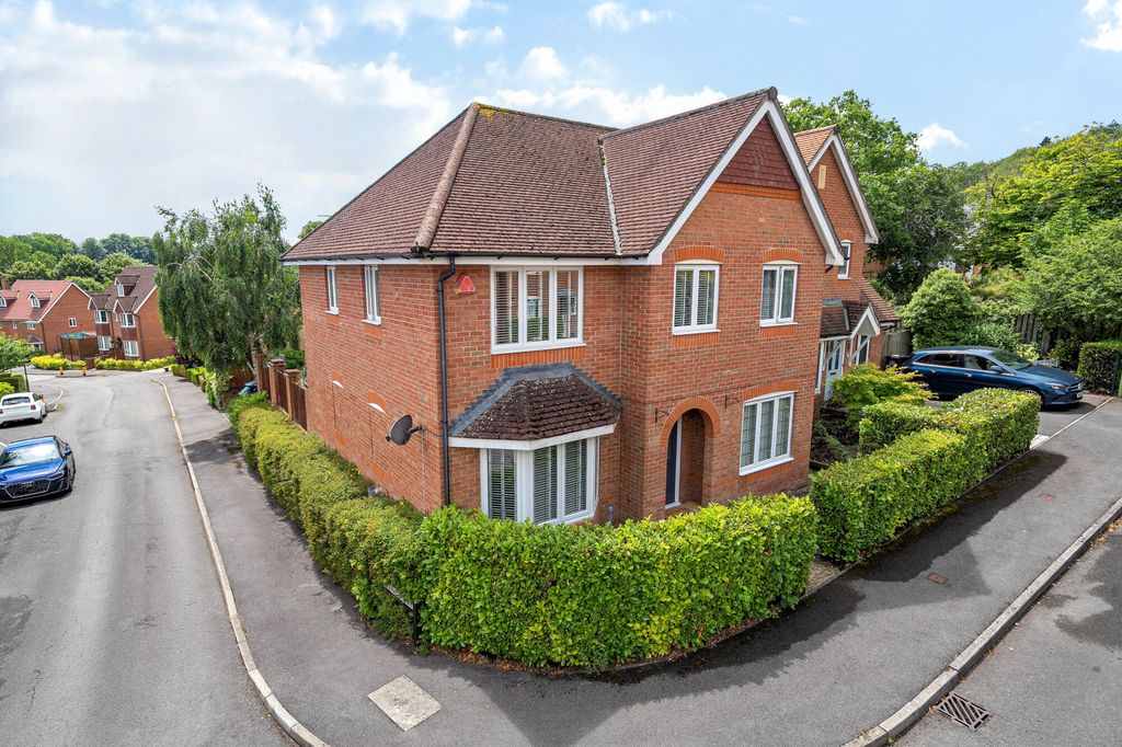 Property photo 1 of 17