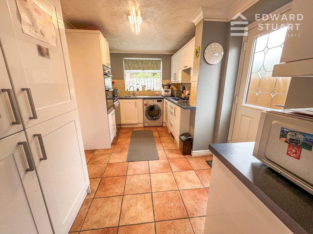 Property photo 2 of 14 Picture No. 02