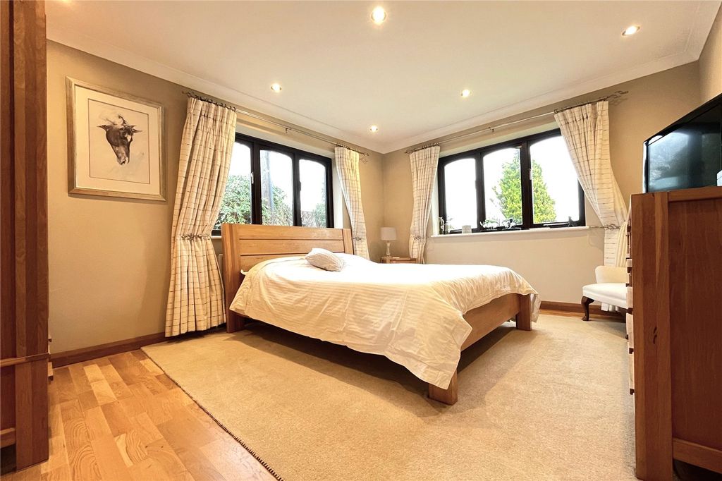 Property photo 2 of 23 Picture No. 39