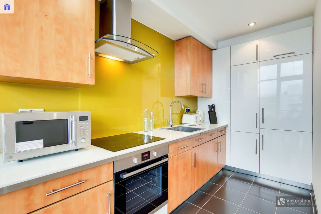 Property photo 2 of 14 1924263