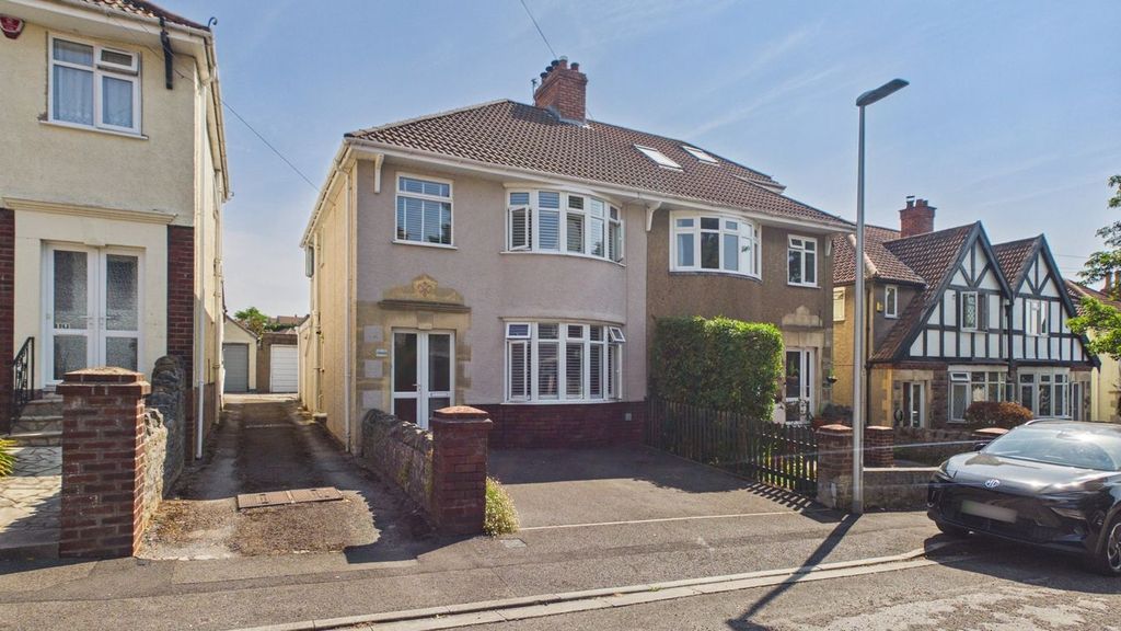 Property photo 1 of 31