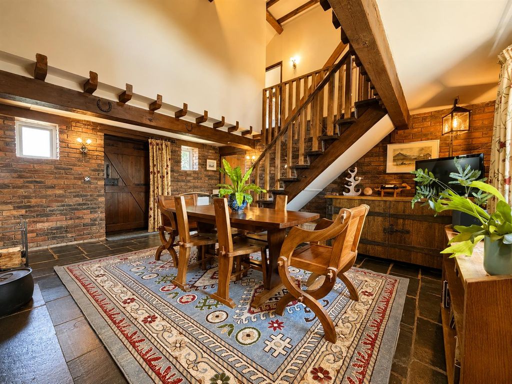Property photo 3 of 34 Entrance Hall/Dining Room