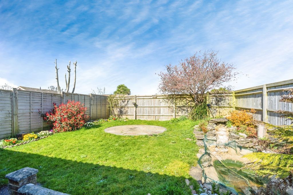 Property photo 2 of 16 Photo