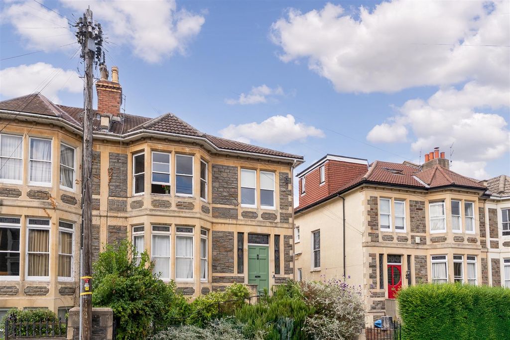 Property photo 1 of 21 Gf-60-Chesterfield-Road-Bs6-5Dp-22.Jpg