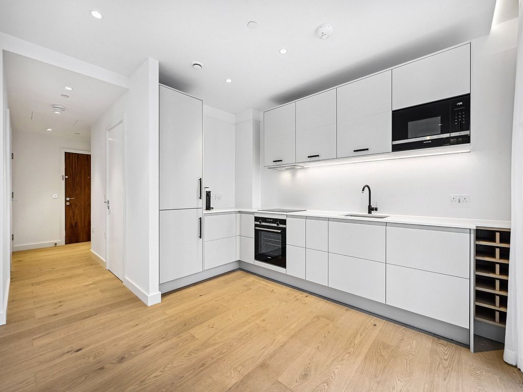 Property photo 3 of 10 Picture No. 13