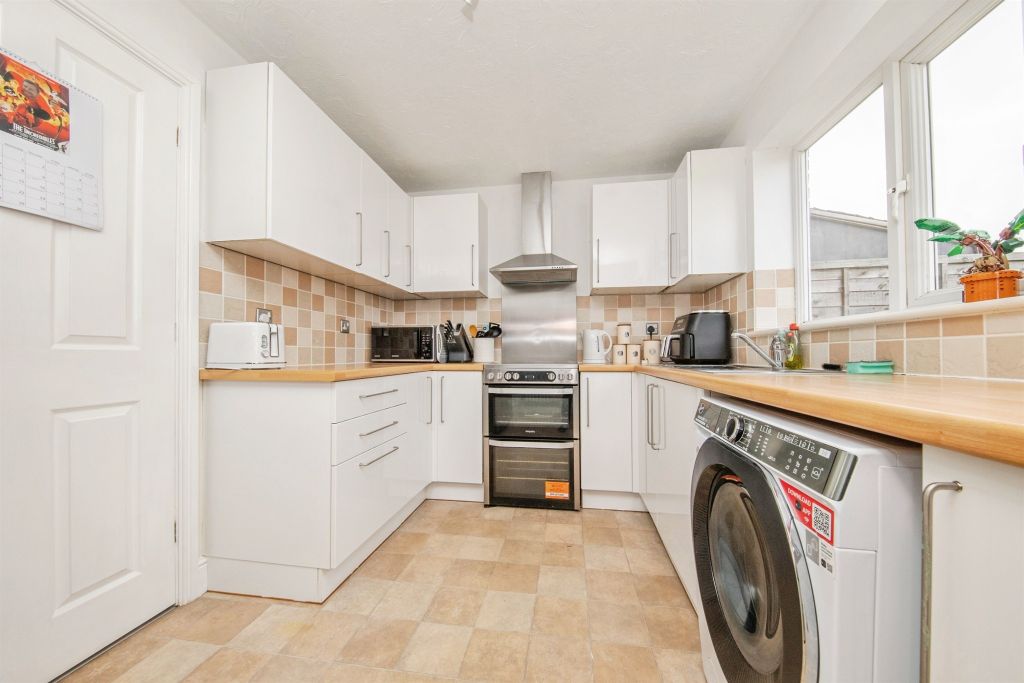 Property photo 3 of 17