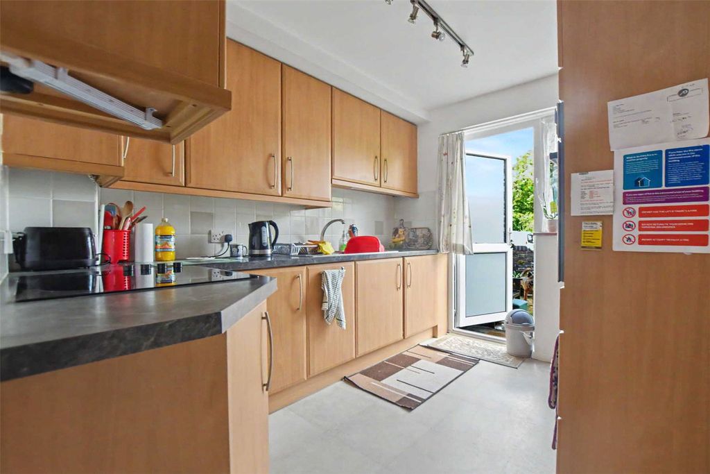Property photo 3 of 13 Picture No. 01