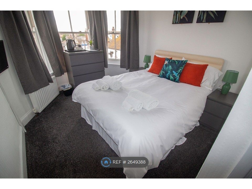 Property photo 3 of 5