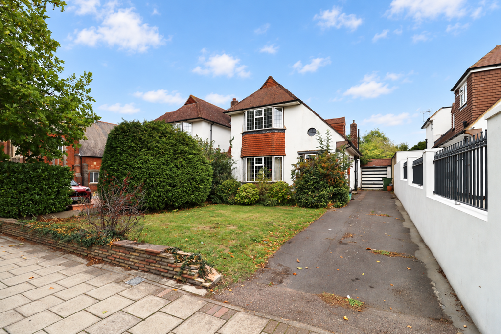 Property photo 1 of 16
