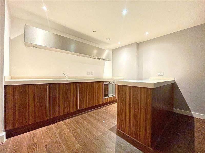 Property photo 3 of 8 Picture No. 06