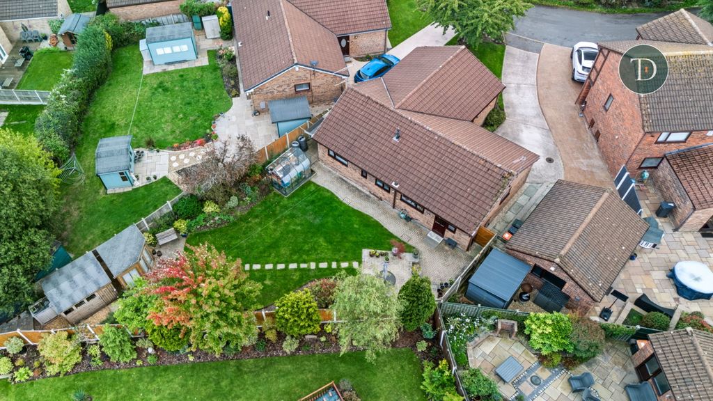 Property photo 2 of 30