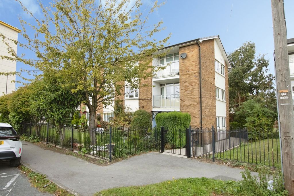 Property photo 1 of 20 Pbox-Img.Jpg