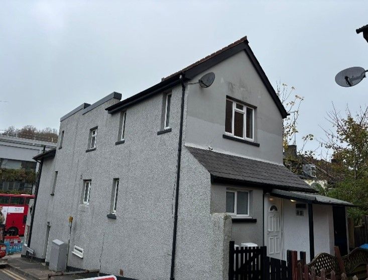 Property photo 3 of 12