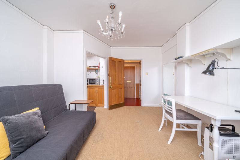 Property photo 3 of 9 Photo 11