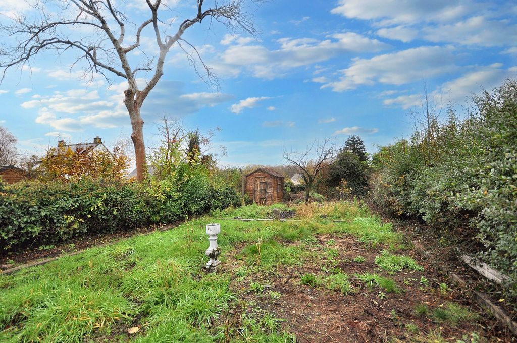 Property photo 2 of 26