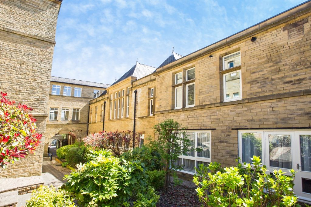 Additional image 4 of 2 bed flat for saleCharlotte Close, Halifax HX1
