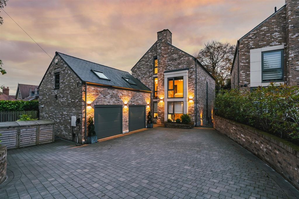 Property photo 1 of 50 Exterior And Gardens