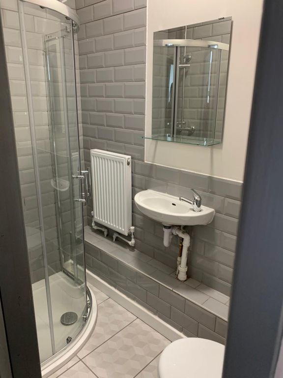 Property photo 3 of 3 Room