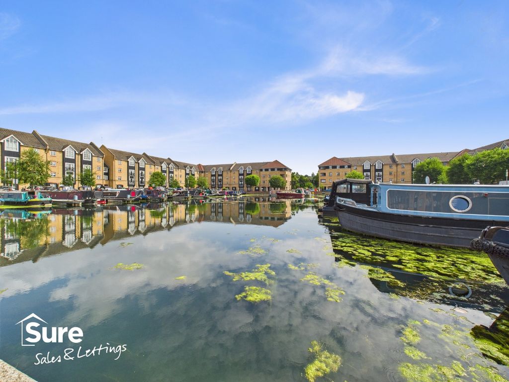 Property photo 2 of 18 1015042