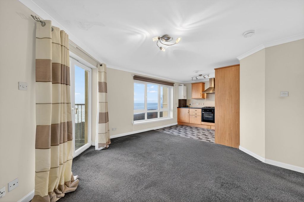 Property photo 3 of 29